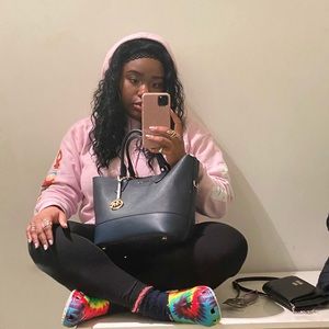 Meet your Posher, Robyn